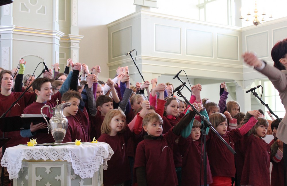 Die Kurrende beim Ostergottesdienst in Kemnitz